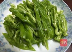 芹菜肉丝的做法图解2