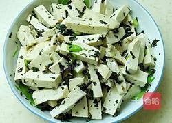 香椿芽拌豆腐的做法图解6