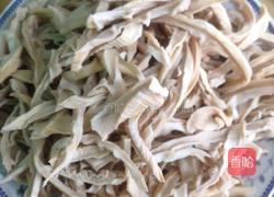 五花肉焖笋干的做法图解3