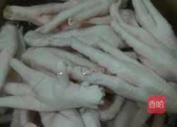 泡椒鸡爪的做法图解1