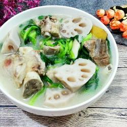 莲藕筒骨汤的做法[图]