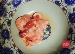 杏鲍菇青椒滑肉片的做法图解2