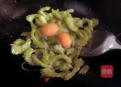 苦瓜炒蛋的做法图解15