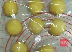 面包机马苏里拉奶酪餐包(肉松餐包)的做法图解4