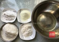 蛋白椰丝球的做法图解2