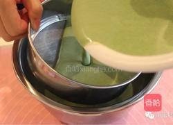 抹茶草莓千层蛋糕的做法图解3