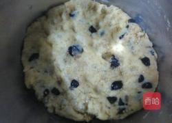 葡萄干桃酥饼干的做法图解1