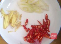 炒兰花豆的做法图解1