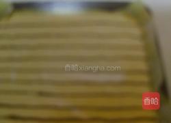 千叶纹蛋糕卷的做法图解3