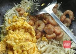 鲜之味（虾仁金针笨鸡蛋）的做法图解5