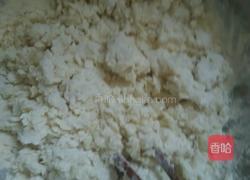 猪肉西葫芦馅饼的做法图解1