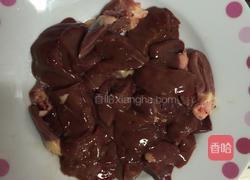 洋葱炒鸡肝的做法图解1