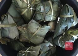 香菇干贝瘦肉粽子的做法图解9