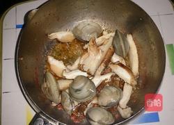 豆腐文蛤黑椒酸辣汤的做法图解1