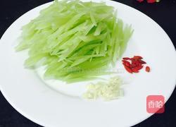 清炒莴苣的做法图解2