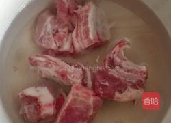 山药玉米排骨汤的做法图解1