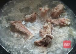 猪骨汤的做法图解2