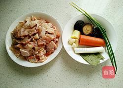 红烧鸡肉的做法图解1