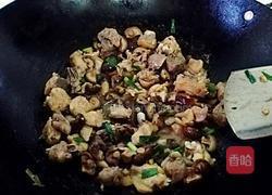 香菇炒鸡肉的做法图解8