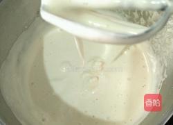 蜂蜜海绵小蛋糕的做法图解2