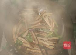 芹菜炒香干的做法图解9