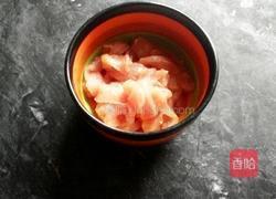 红萝卜炒肉的做法图解2
