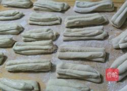 香软小油条的做法图解10