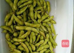 水煮毛豆的做法图解1