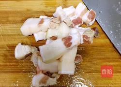 梅菜干烧肉的做法图解1