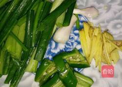 沙茶酱爆鱿鱼的做法图解3