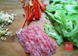 豉香肉末炒苦瓜的做法图解3