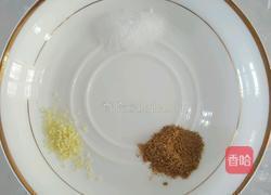 苦瓜炒西红柿的做法图解3