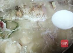 鲜菌奶白鲫鱼汤的做法图解13