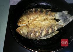 糖醋小鲫鱼的做法图解5