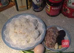 鸡蛋肉末炒饭的做法图解1