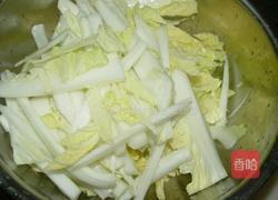 猪肉炖白菜的做法图解1