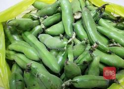 煮蚕豆的做法图解1