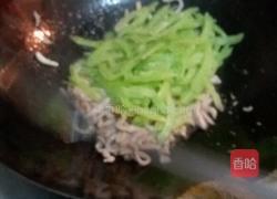 苦瓜炒肉丝的做法图解5