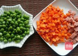 豌豆胡萝卜焖饭的做法图解3