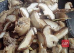 香菇焖鸡的做法图解9