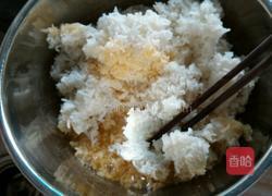原只菠萝炒饭的做法图解3