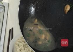 虾仁清汤面的做法图解6