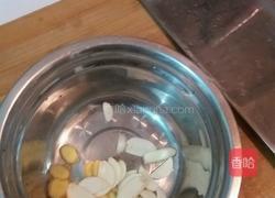 花菜炒腊肉的做法图解6