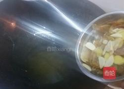 花菜炒腊肉的做法图解10