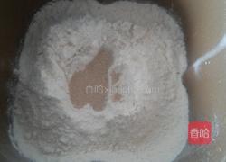 蛋香黄油吐司的做法图解3