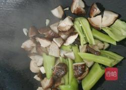 辣椒炒香菇的做法图解3