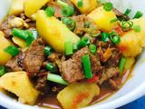 西红柿牛肉炖土豆