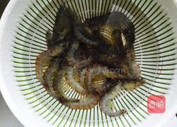 粤式白灼虾的做法图解3
