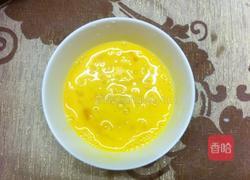 虾仁炒鸡蛋的做法图解2
