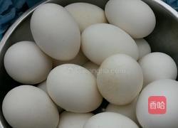 腌鹅蛋的做法图解1